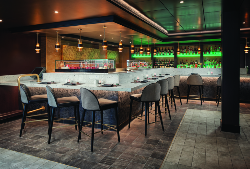 Pinnacle-restauranten ombord på Norwegian Sky krydstogtskibet