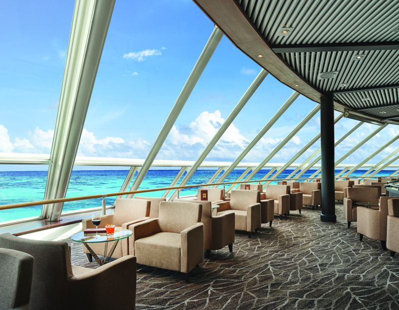 Spinnaker Lounge ombord på Norwegian Sky krydstogtskibet – panoramalounge